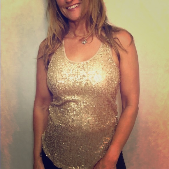 Sparkling gold tank - Picture 1 of 3